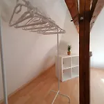 Charmante Maisonnette-dachgeschosswohnung In Zentraler Lage Apartment *