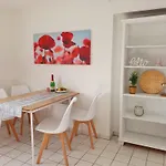 Charmante Maisonnette-Dachgeschosswohnung In Zentraler Lage