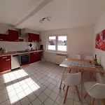 Charmante Maisonnette-dachgeschosswohnung In Zentraler Lage Apartment *