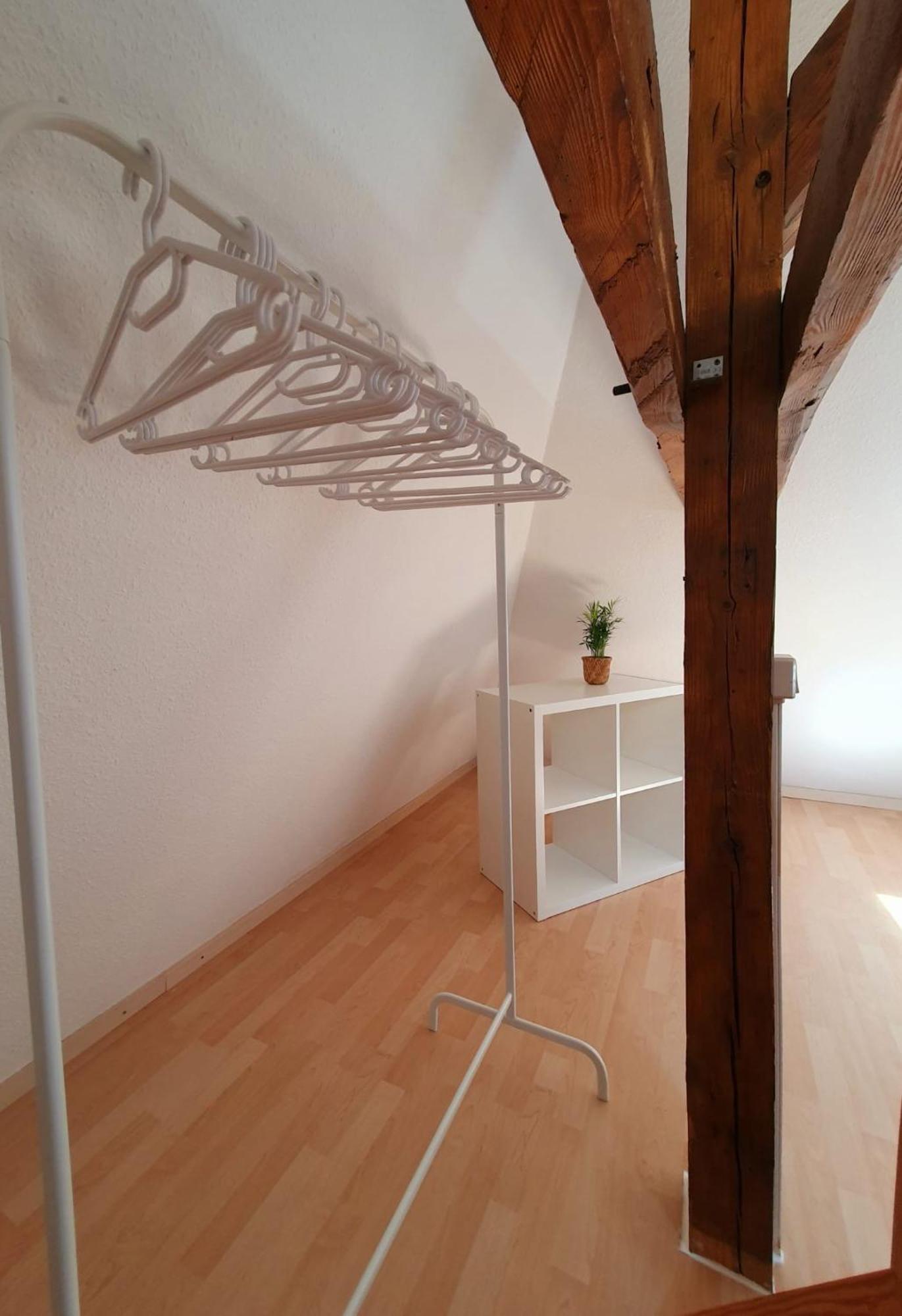 Charmante Maisonnette-dachgeschosswohnung In Zentraler Lage Apartment *