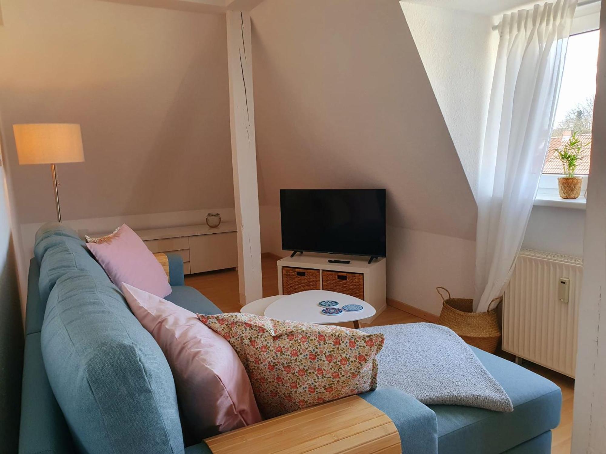 Apartment Charmante Maisonnette-dachgeschosswohnung In Zentraler Lage Rostock